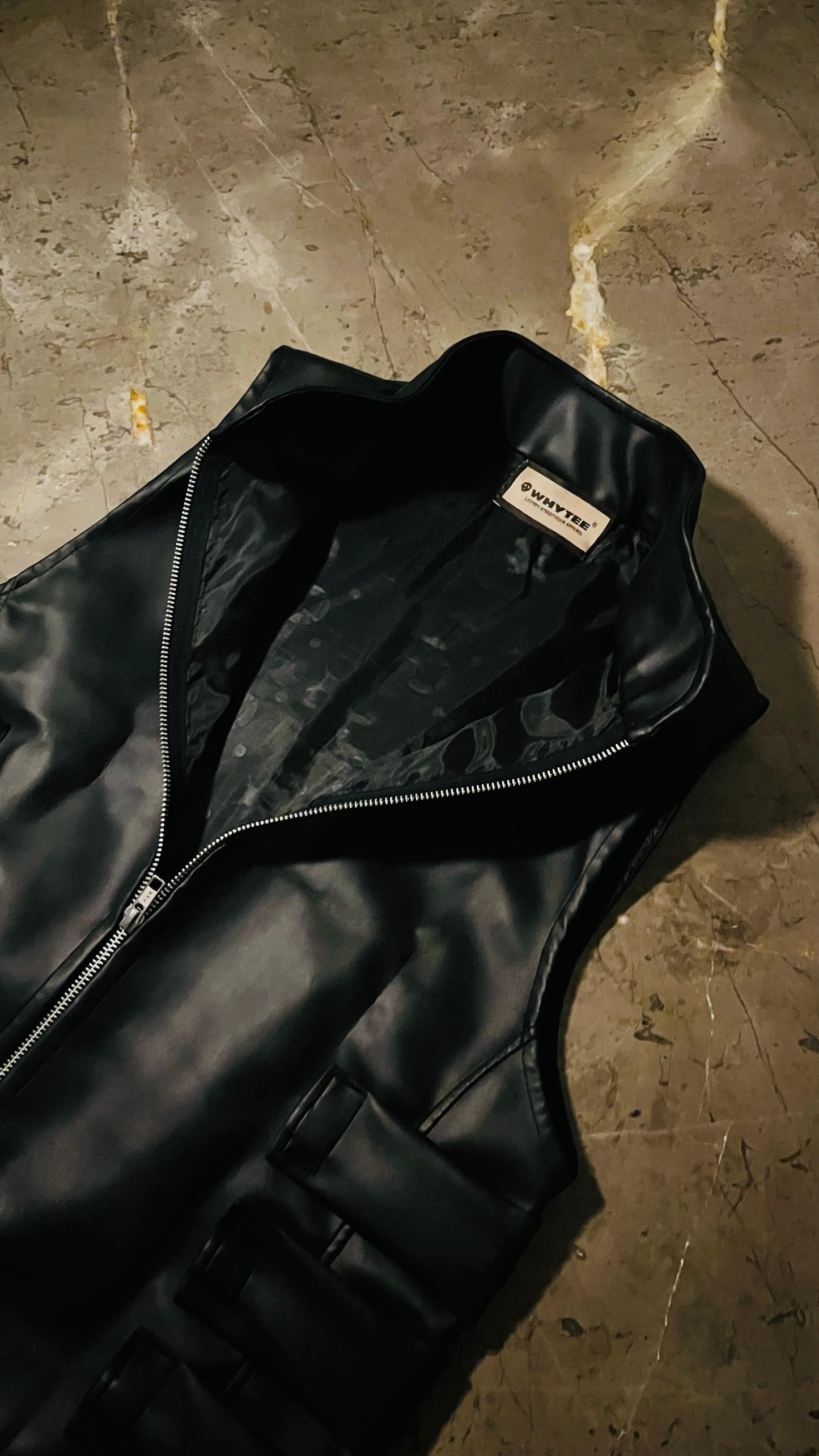SUPER AETOM LEATHER VEST
